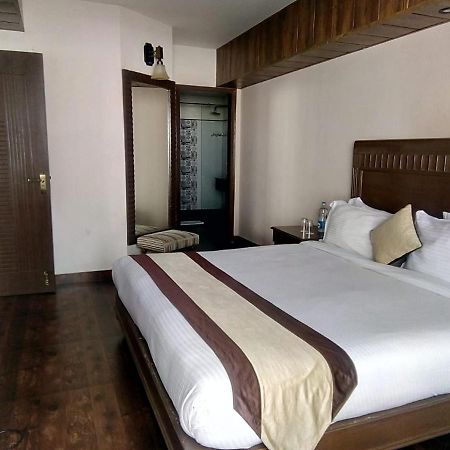 One Earth Royale Boutique Hotel Mussoorie Exteriör bild