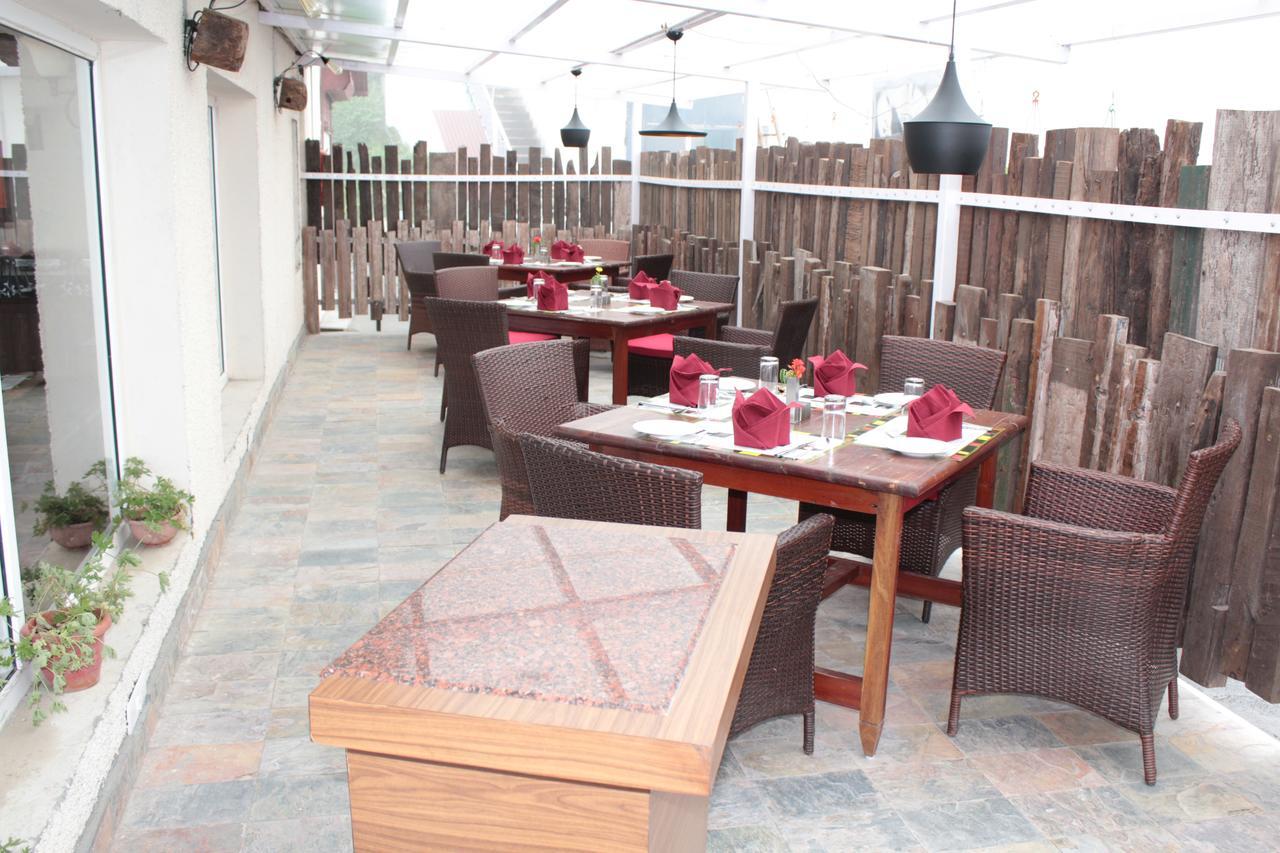 One Earth Royale Boutique Hotel Mussoorie Exteriör bild