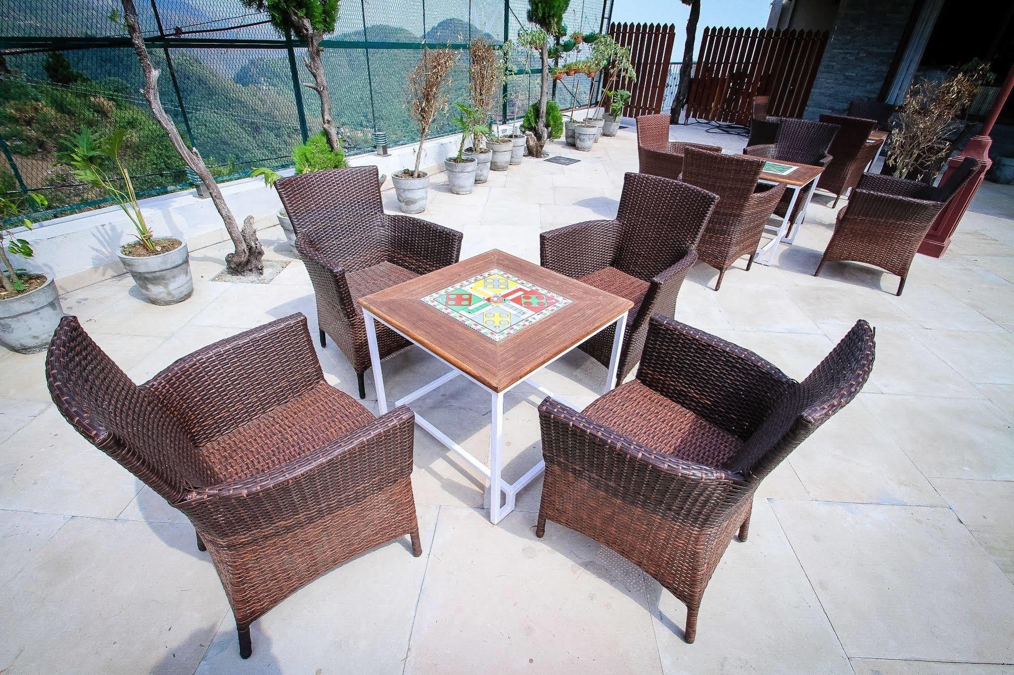 One Earth Royale Boutique Hotel Mussoorie Exteriör bild