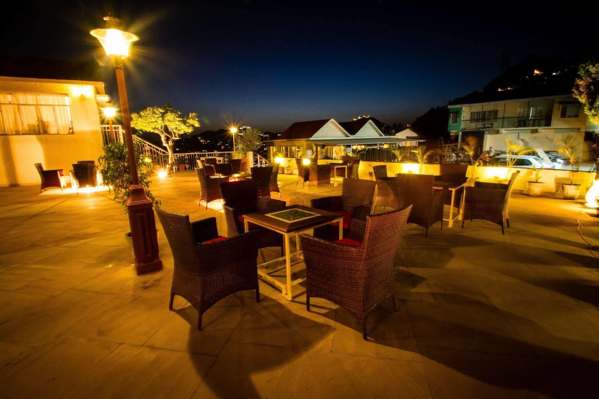 One Earth Royale Boutique Hotel Mussoorie Exteriör bild