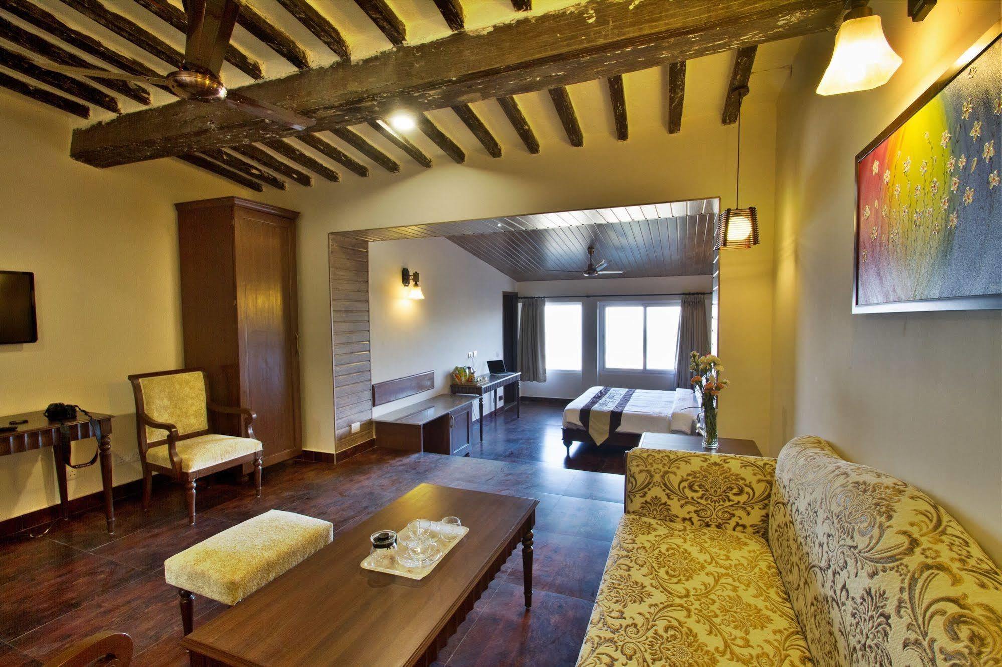 One Earth Royale Boutique Hotel Mussoorie Exteriör bild