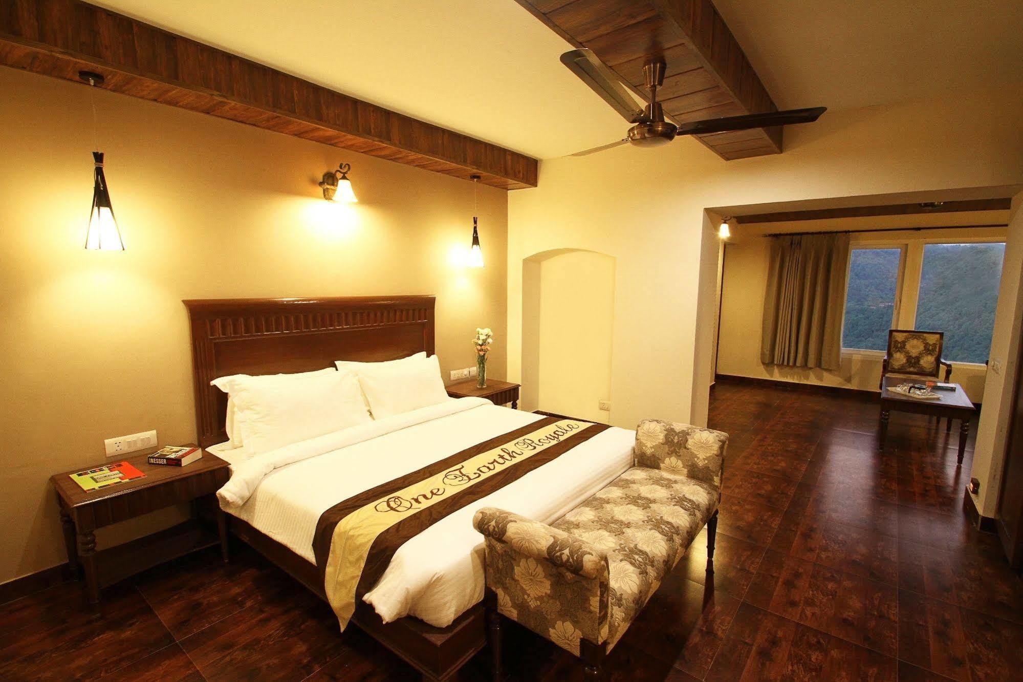 One Earth Royale Boutique Hotel Mussoorie Exteriör bild