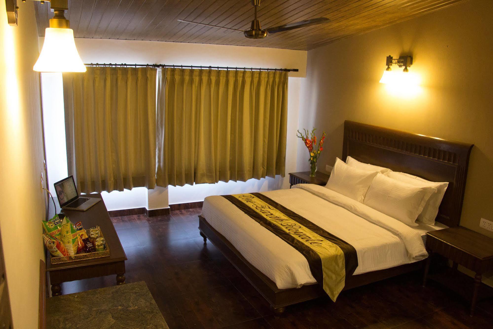 One Earth Royale Boutique Hotel Mussoorie Exteriör bild