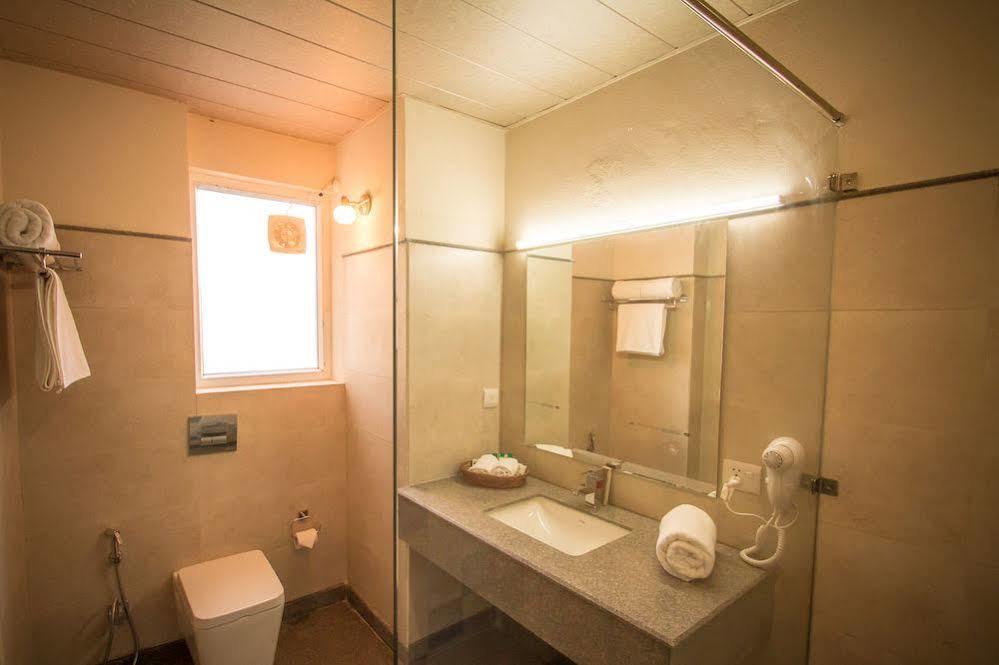 One Earth Royale Boutique Hotel Mussoorie Exteriör bild