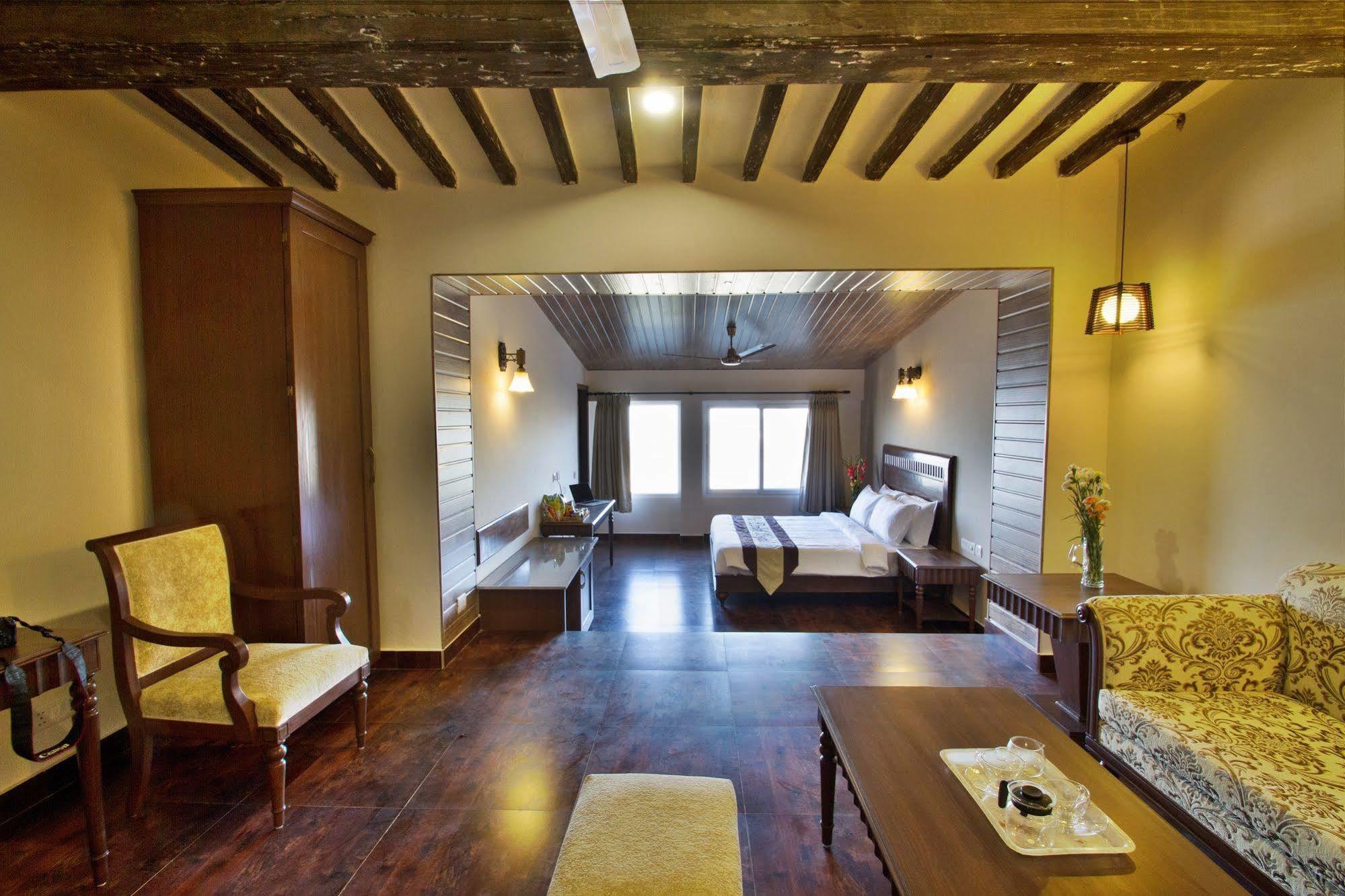 One Earth Royale Boutique Hotel Mussoorie Exteriör bild