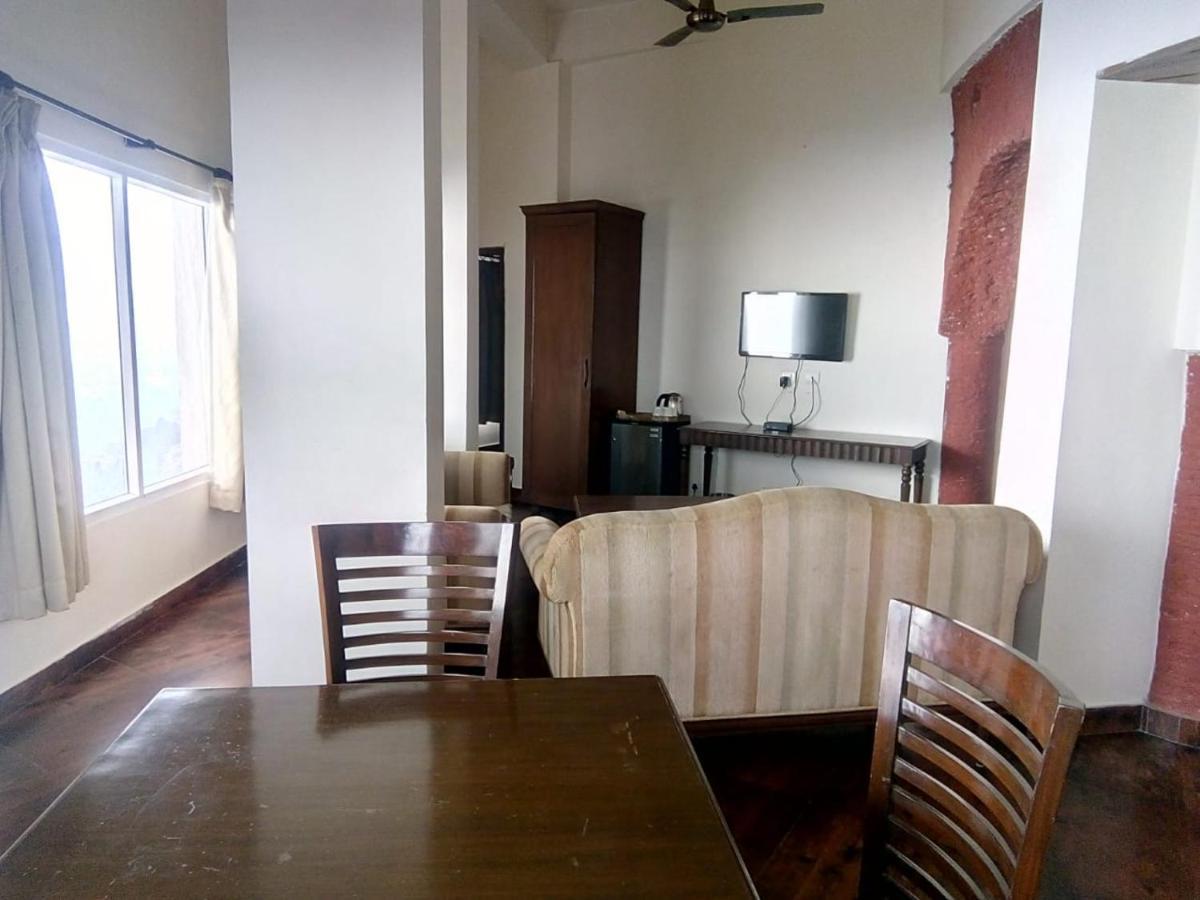 One Earth Royale Boutique Hotel Mussoorie Exteriör bild